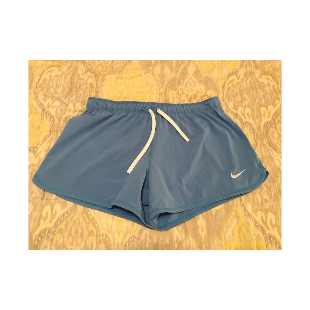 Nike Shorts size Large